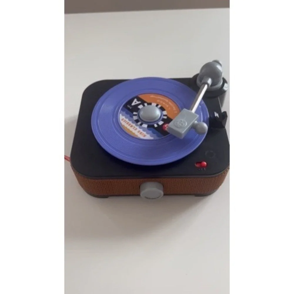 Fisher-Price Laugh & Learn Preschool Record Player